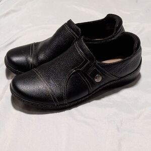Clarks Collection Loafers 9.5M Black Leather Slip On Casual Flat Shoes